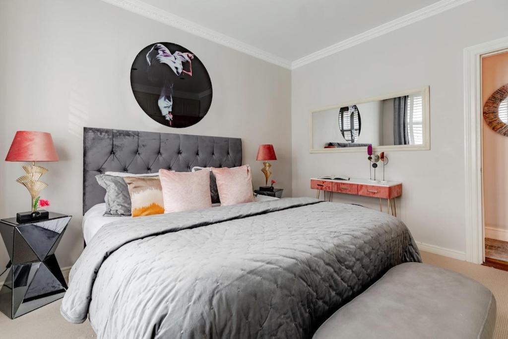 Revamped & Luxxe For Covent Garden Lovers! Adorable City Home For Families & Friends Londýn Exteriér fotografie